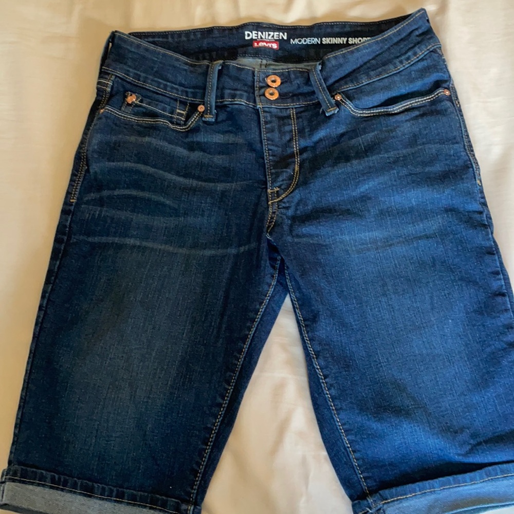 Levi’s skinny shorts